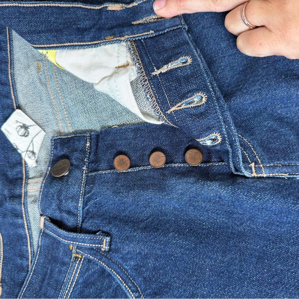 Men’s Wrangler Dark Wash Button-Fly Jeans in Deep Indigo